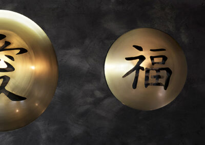 Arredi in metallo su misura per ristorante a Milano, realizzati da Siggia