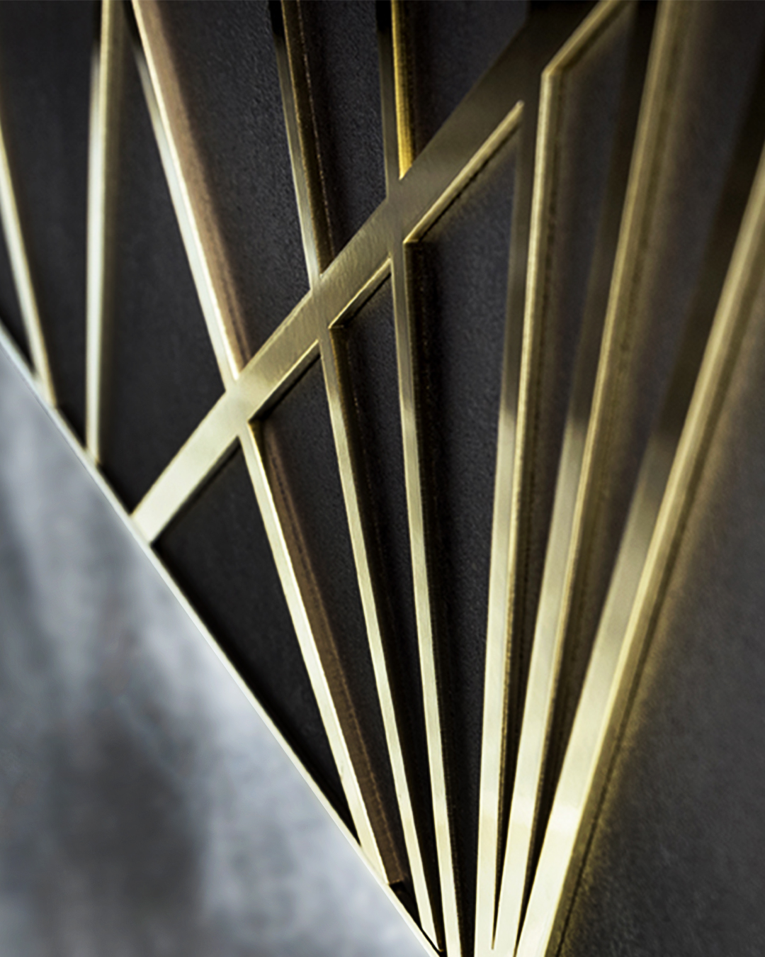 arredi-metallo-ristorante-milano-8 Arredi in metallo su misura per ristorante a Milano, realizzati da Siggia